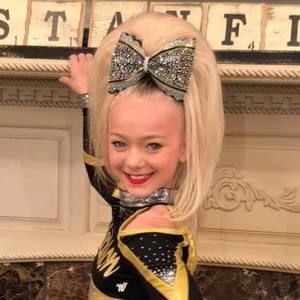 Meet your Posher, Julia